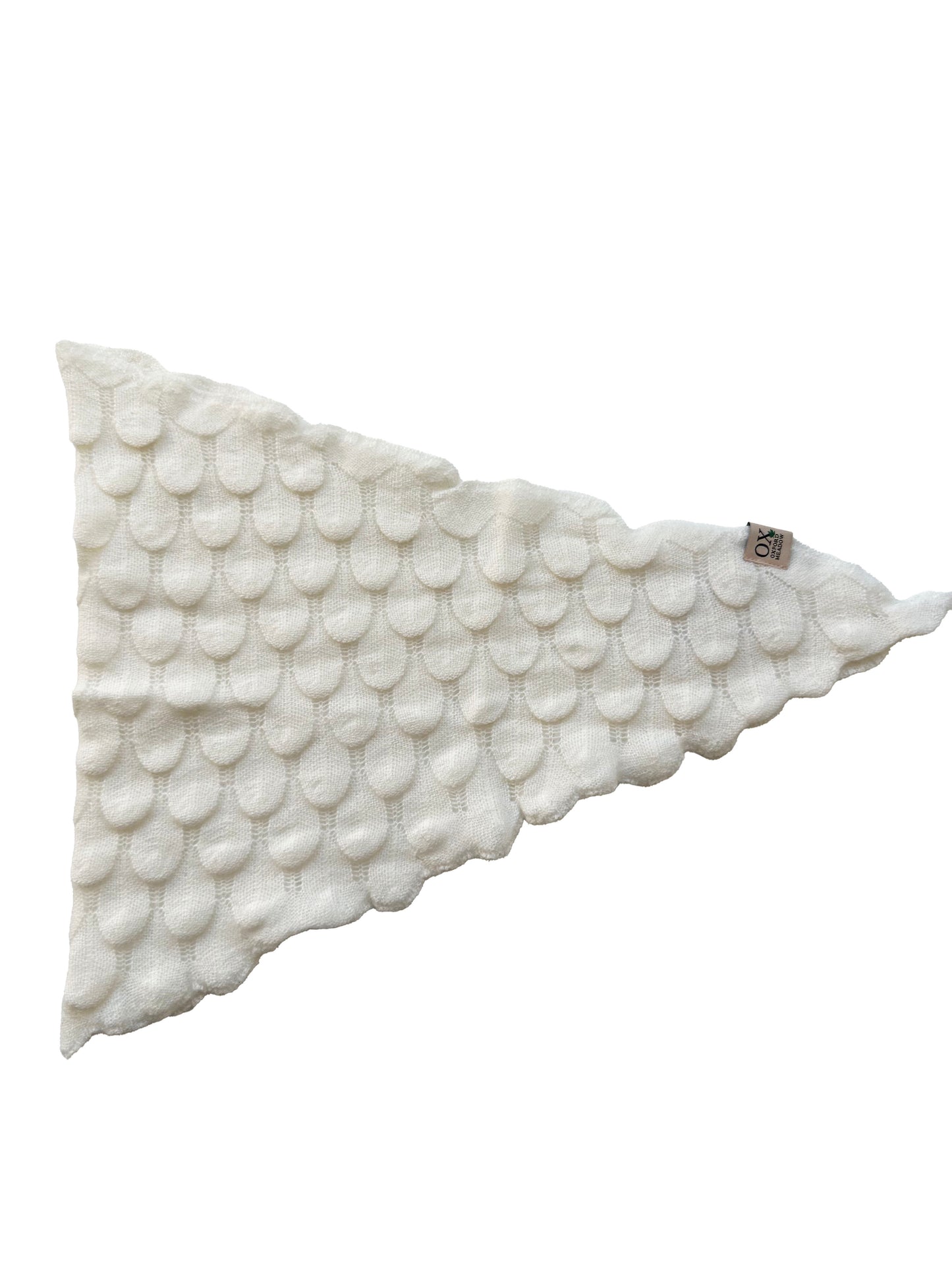 The Ox Haven Diamond Scarf Cream - Bubble-Stitch Pattern