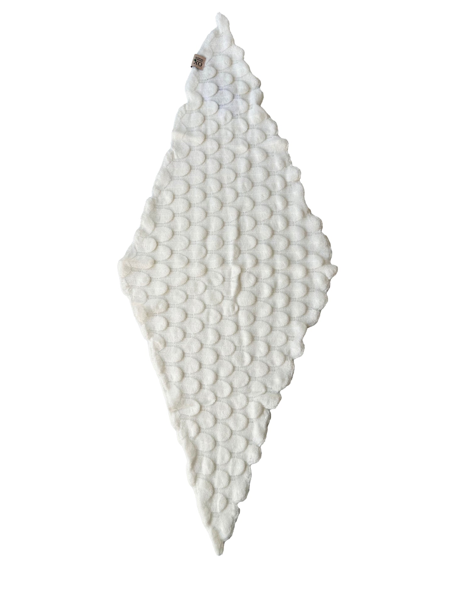 The Ox Haven Diamond Scarf Cream - Bubble-Stitch Pattern