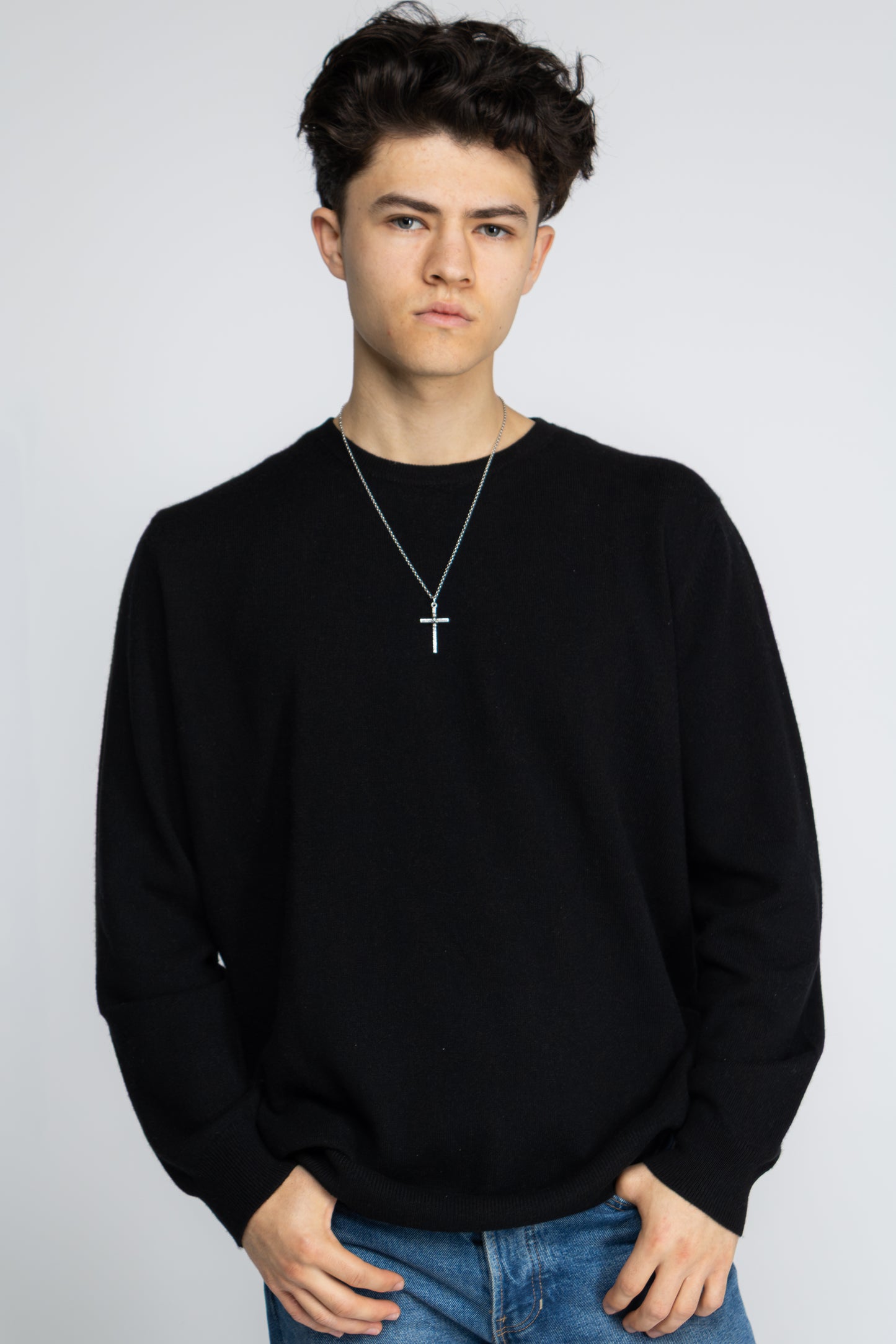 Quiet Form Crew Noir